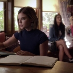 Pretty_Little_Liars_S06E13_The_Gloves_Are_On_720p_WEB-DL_DD5_1_H_264-NTb_1352.jpg