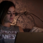 Pretty_Little_Liars_S06E13_The_Gloves_Are_On_720p_WEB-DL_DD5_1_H_264-NTb_2489.jpg