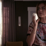Pretty_Little_Liars_S06E15_Do_Not_Disturb_720p_WEB-DL_DD5_1_H_264-NTb_1711.jpg