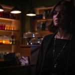Pretty_Little_Liars_S07E05_WEB-DL_720p_DUAL_WWW_COMANDOTORRENTS_COM_2275.jpg