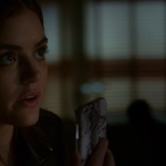 Pretty_Little_Liars_S07E13_WEB-DL_720p_DUAL_WWW_COMANDOTORRENTS_COM_2367.jpg
