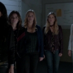 Pretty_Little_Liars_S07E19_WEB-DL_720p_DUAL_WWW_COMANDOTORRENTS_COM_1812.jpg