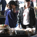 Filename=ShoppingFarmersMarket-014.jpg
Filesize=2200KiB
Dimensions=1920x2880
Date added=Dec 19, 2017 ShoppingFarmersMarket-014.jpg