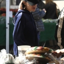 ShoppingFarmersMarket-020.jpg