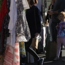 ShoppingFarmersMarket-022.jpg