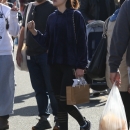 ShoppingFarmersMarket-023.jpg
