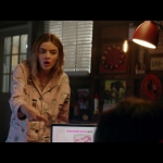 a_nice_girl_like_you_2020_1080p_web_h264-huzzah_0480.jpg