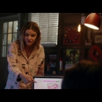 a_nice_girl_like_you_2020_1080p_web_h264-huzzah_0486.jpg