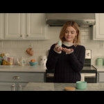 a_nice_girl_like_you_2020_1080p_web_h264-huzzah_1526.jpg