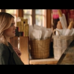 a_nice_girl_like_you_2020_1080p_web_h264-huzzah_3982.jpg