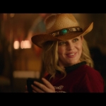 a_nice_girl_like_you_2020_1080p_web_h264-huzzah_4687.jpg