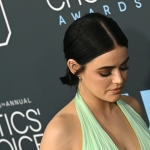 criticsca120129-231.jpg