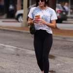 grabbingadrinkatalfredoscoffee_005.jpg
