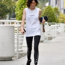 grabbingcoffee300517-004.jpg
