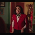 katy_keene_s01e01_1080p_web_h264-xlf_0460.jpg