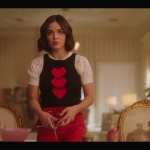 katy_keene_s01e01_1080p_web_h264-xlf_1746.jpg