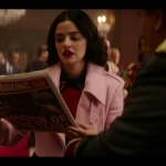 katy_keene_s01e02_1080p_web_h264-memento_0390.jpg