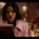 katy_keene_s01e02_1080p_web_h264-memento_0395.jpg