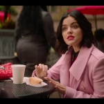 katy_keene_s01e02_1080p_web_h264-memento_1037.jpg