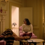 katy_keene_s01e07_1080p_web_h264-memento_0351.jpg