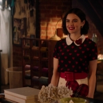 katy_keene_s01e09_1080p_web_h264-memento_0132.jpg