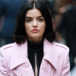Filename=katykeenesetnyc161019-012.jpg
Filesize=1824KiB
Dimensions=3720x5064
Date added=Oct 20, 2019 katykeenesetnyc161019-012.jpg