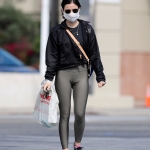 leavingcvsla040420-012.jpg