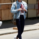 outinla150618-002.jpg