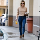 outla291118-002.jpg