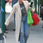 Filename=outnyc200319-002.jpg
Filesize=2714KiB
Dimensions=1616x2424
Date added=Mar 21, 2019 outnyc200319-002.jpg