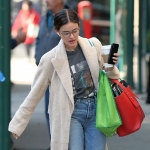 Filename=outnyc200319-003.jpg
Filesize=1515KiB
Dimensions=1443x1442
Date added=Mar 21, 2019 outnyc200319-003.jpg