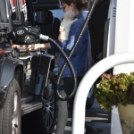 seenatthegasstationinstudiocity100221_003.jpg