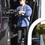 seenatthegasstationinstudiocity100221_007.jpg