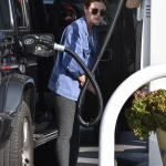 seenatthegasstationinstudiocity100221_012.jpg