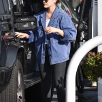 seenatthegasstationinstudiocity100221_013.jpg
