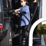 seenatthegasstationinstudiocity100221_023.jpg