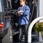 seenatthegasstationinstudiocity100221_038.jpg