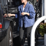 seenatthegasstationinstudiocity100221_043.jpg