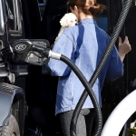 seenatthegasstationinstudiocity100221_048.jpg