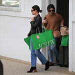 shoppingbh080224-011.jpg