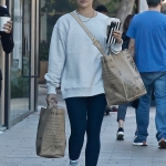 shoppingla061122-002.JPG