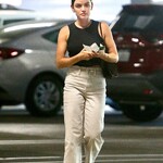 shoppingwh120924-002.jpg