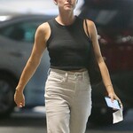 shoppingwh120924-012.jpg